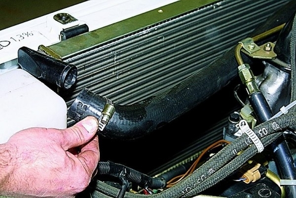 Замена радиатора охлаждения на ВАЗ 2113, ВАЗ 2114, ВАЗ 2115
