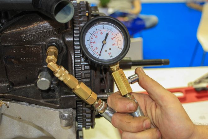 Измерение давления масла в двигателе